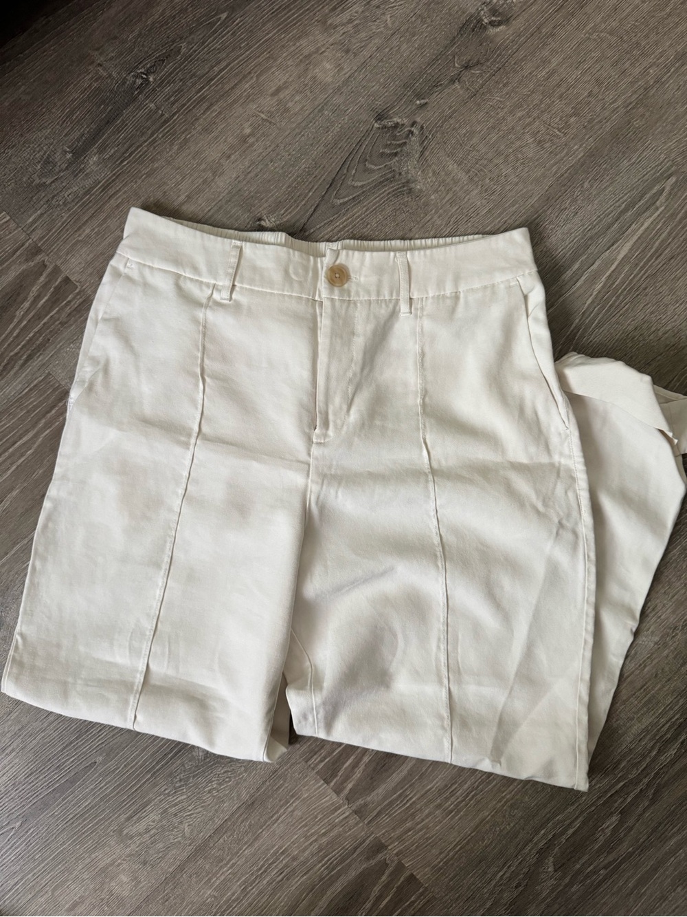 a new day White Cropped Tailored Shorts